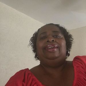 Meet your Posher, Ramona